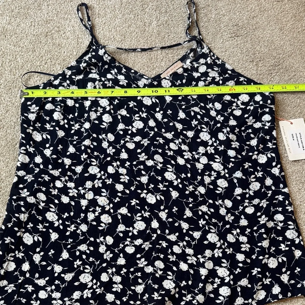 Skies Are Blue Strappy Floral Print Women's Cami Tank Top Navy White Size Medium - Picture 5 of 12